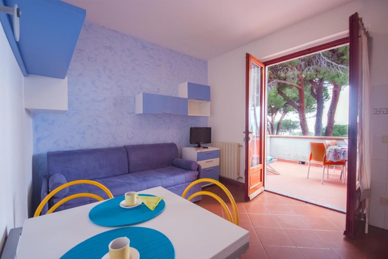 Residence Le Grazie Est カポリーヴェリ エクステリア 写真