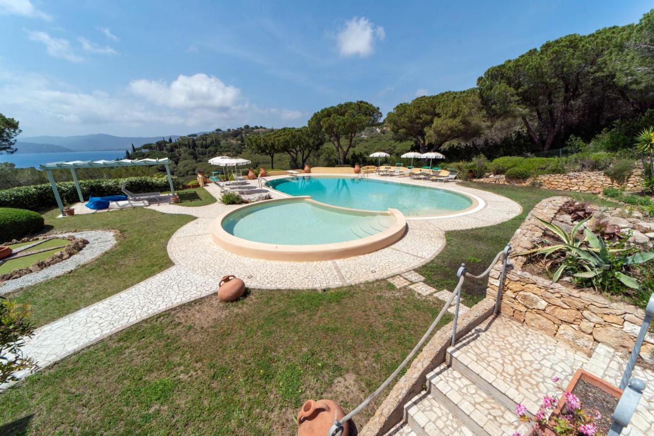Residence Le Grazie Est カポリーヴェリ エクステリア 写真